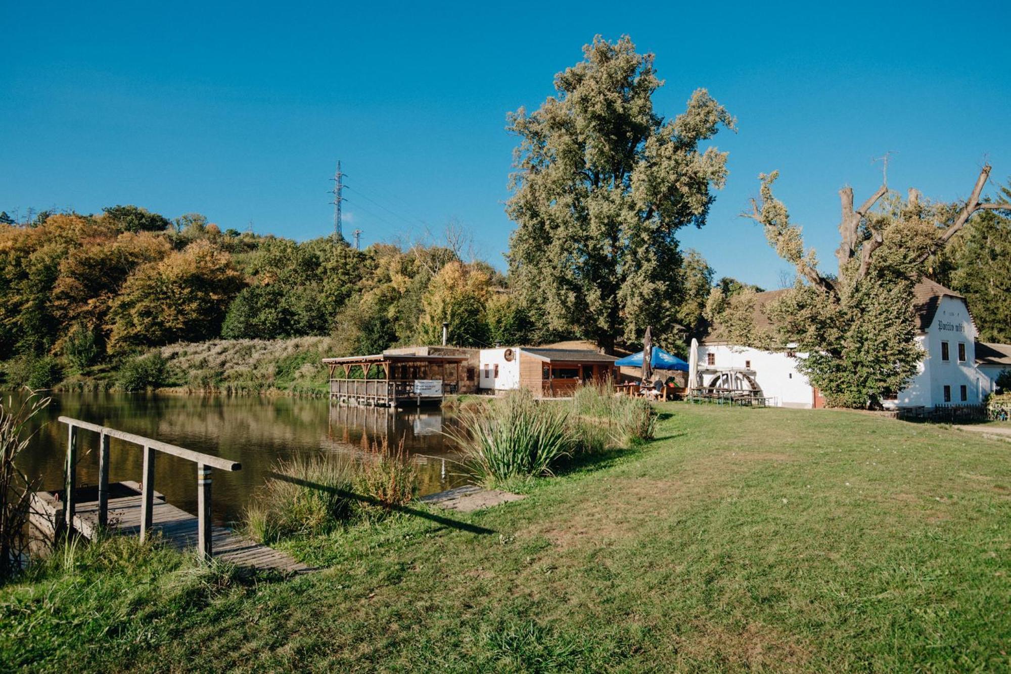 Porcuv Mlyn Hotell Bykovice Exteriör bild